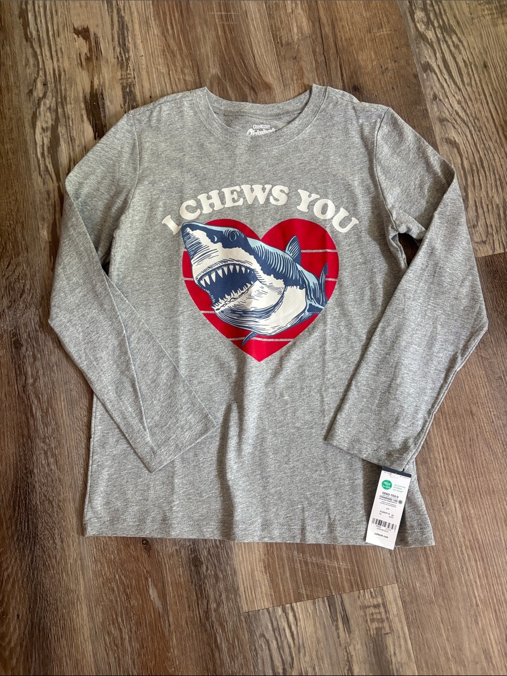 🆕 🦈 ❤️Children's Gray Long-Sleeve Shark Graphic Tee